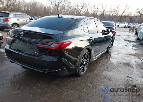 2025 Toyota Camry Xse z USA, uszkodzony, nr VIN 4T1DAACK6SU092210
